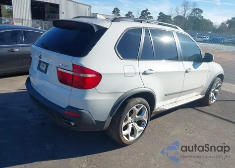 2009 BMW X5 xDrive48I z USA, uszkodzony, nr VIN 5UXFE83599L171230